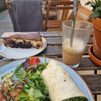  at V-Cake Cafe in Dresden