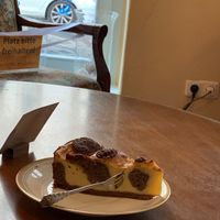Choco cheesecake & service  at V-Cake Cafe in Dresden