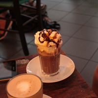 Hot chocolate with marshmallows and whipped cream at Chaostheorie in Berlin