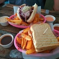 Meatball sandwich and pulled mushroom burger at Chaostheorie in Berlin