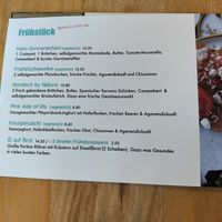 Keine vegane Auswahl, lediglich Vegetarisch (09/2024) at Café - Mit freundlichen Grüßen in Hamburg