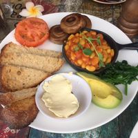 big vegan breakfast at Ungaro Raw in Rozelle