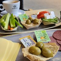  at Breakfast Club in Innsbruck