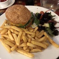 Cauli curry burger and chips at Freddy's in Galway