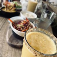 Piña cúrcuma smoothie  at Dosis Cafe - Valle in Valle De Bravo