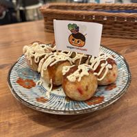 The food was exceptional - we had the takoyaki, gyozas and the fried kimchi - all of which were tasty and full of flavour. The service was fantastic, the staff are very friendly   at Pivot BASE Cafe & Bar ＠Dotonbori in Osaka