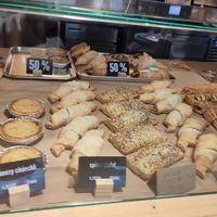 Against Foodwaste: halfprize at Bakery Bakery  - Schaffhauserplatz in Zurich