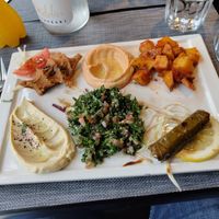 Vegan cold meze at Aladdin Cuisine in Stavanger