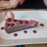 rose cake at Scara e Beo in Cortona