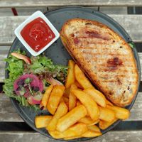 The grilled cheese at Kiwi Corner  in Mainz