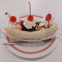 (Vegan) Banana Split 香蕉船 👍 at Yau Veggie Diner in New Territories