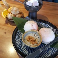 Alle drei Nachspeisen. Kokosbällchen besonders empfehlenswert. at Mandala in Bonn