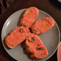 Toasted bread with tomato puree at Bodega Dali in Munich