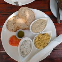 Vegan breakfast (you can choose three dips) at Goodtime Adventure Beach Club in Koh Tao