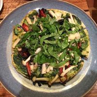 Pesto pizza with mushroom, dried tomato and olive at Zenith in Hanoi