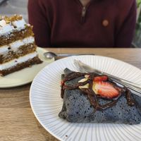 Chocolate, banana and strawberry crêpe & Carrot cake at AlmaZen Orgánico in Almeria