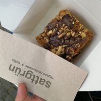 Erdnusskuchen at Sattgrün - Hafen in Dusseldorf