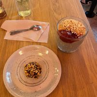 Snickers ball and strawberry chia pudding (my favorite, ate it 3 or 4 times!)  at Mahalo - Kungsholmen in Stockholm