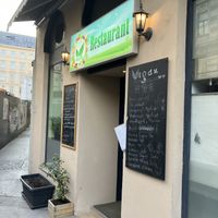 the vegan restaurant refers to the entry of the non-vegan 10 meters to the right   at Sosaku Vegan Restaurant in Vienna