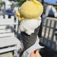 Mango, Kokos Litschi und Schokowaffel at G&S Eiswelt in Sassnitz