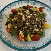 🥗 ensalada  at Kinita Restaurant & Beach Club in Los Alcazares