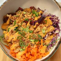 Spicy vegan tuna bowl - just the right spice level at Mamasana in Santander