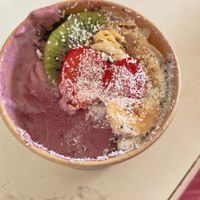 Vegan acai dessert - cold and sweet 💚 at Mamasana in Santander