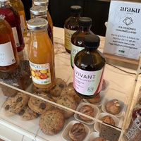 Cold drinks at ARAKU COFFEE in Paris