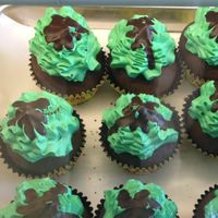 Cupcakes at Sweet to Lick in Williston Park