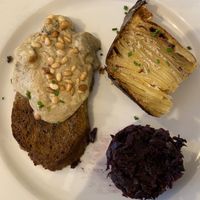 Home made seitan steak with mushroom sauce and dauphinois potatoes   at Le Potager du Marais - Saint Paul in Paris