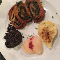 Roulé de lupin à la florentine et aux champignons, sauce poivre vert at Le Potager du Marais - Saint Paul in Paris