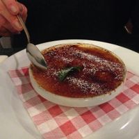 Crème brûlée aux abricots at Le Potager du Marais - Saint Paul in Paris