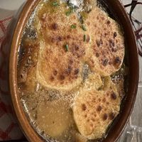 French onion soup  at Le Potager du Marais - Saint Paul in Paris