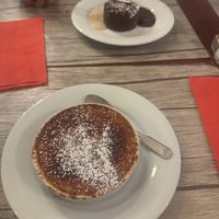 Creme brûlée, chocolate cakee  at Le Potager du Marais - Saint Paul in Paris