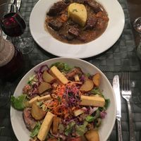 Seitan bourguignon, and smoked tofu salad  at Le Potager du Marais - Saint Paul in Paris