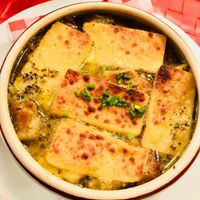 French onion soup with vegan cheese - insanely good!!! at Le Potager du Marais - Saint Paul in Paris