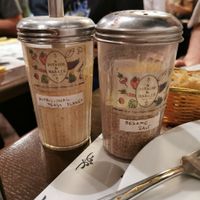 Nutricional yeast and sesame salt at Le Potager du Marais - Saint Paul in Paris