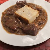 Bourguignon de Seitan + gratin de pommes de terre at Le Potager du Marais - Saint Paul in Paris