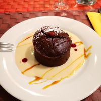 Moelleux au chocolat (chaud) + sauce vanille (froide) at Le Potager du Marais - Saint Paul in Paris