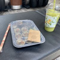 Smoothie and vegan kimbap (cucumber, carrot, spinach, burdock)  at Smoothie Mania in Norfolk