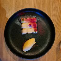 Dessert van sojayoghurt en sorbetijs at GEIJT in Ede