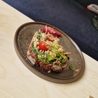  at DREI ZIMMER KÜCHE BAD in Frankfurt