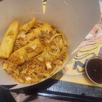 Noodles are served with sauce on the side, so you have to make it yourself. Not enough suace, so dry anyway. Spring rolls are cold. at Noodle Pack   in Bucharest