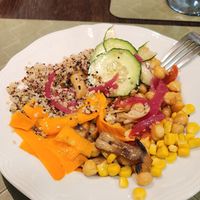 Vegan bowl at La Nonna Brunch in Figueres