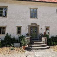 entrance at Prästgårdscaféet in Burgsvik