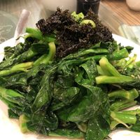 Kailan with seaweed at Yuet Sum Hin 悦心轩 in Kuala Lumpur