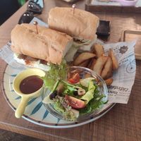 Humus Sandwich at Toivoa Coffee Roasters 咖啡烘焙商 in Taichung
