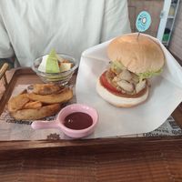 Truffle Burger at Toivoa Coffee Roasters 咖啡烘焙商 in Taichung
