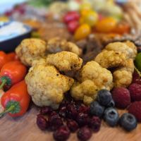 Vegan borrelplank at De Zon in Overasselt