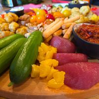 Vegan borrelplank at De Zon in Overasselt